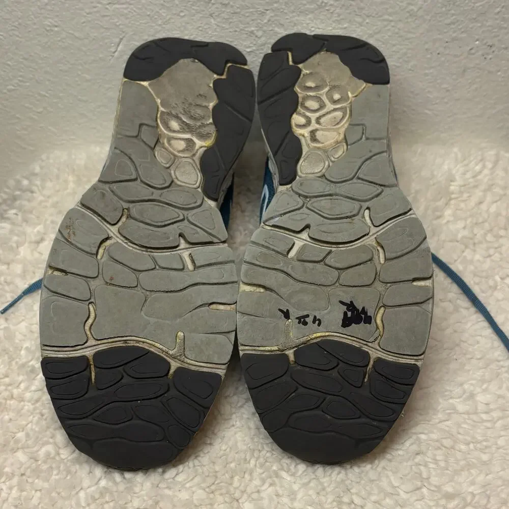 New Balance features brand